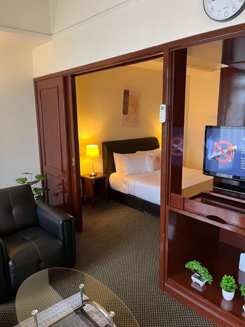 Luxhouz Suites At Times Square Kuala Lumpur Oda fotoğraf