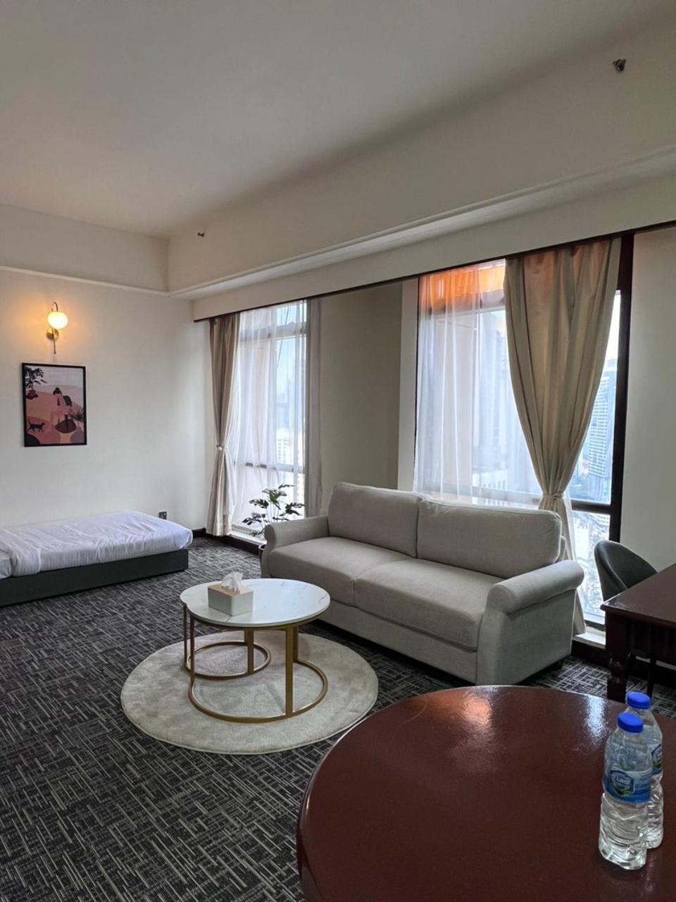 Luxhouz Suites At Times Square Kuala Lumpur Dış mekan fotoğraf